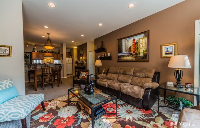 1225 N Orleans