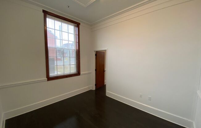 2 beds, 1 bath, 759 sqft, $1,325, Unit Unit 100A