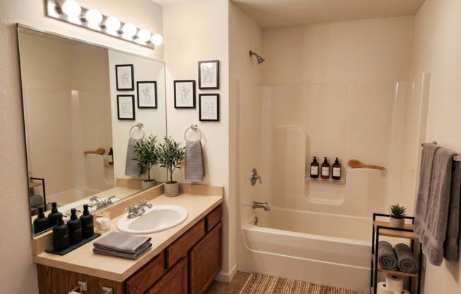 3 beds, 2.5 baths, 1,300 sqft, $1,710, Unit 1230
