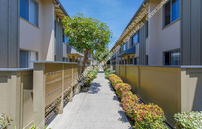 Orange Point Apartments, 500-502 Orange Ave