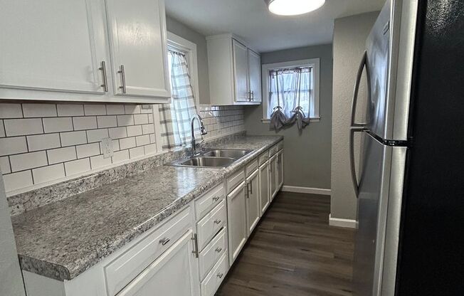 Room to Spread Out! | Bright & Updated 4 Bedroom House in Muncie!
