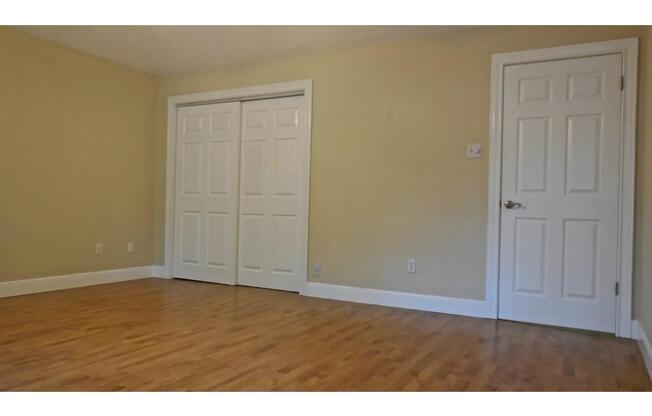 3 beds, 2.5 baths, $1,875