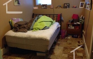 8 Saint Lukes Rd Apt B
