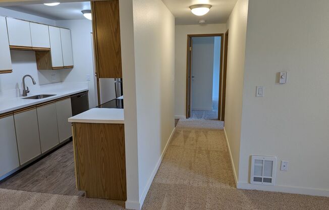 2 beds, 1 bath, 810 sqft, $1,995, Unit C303