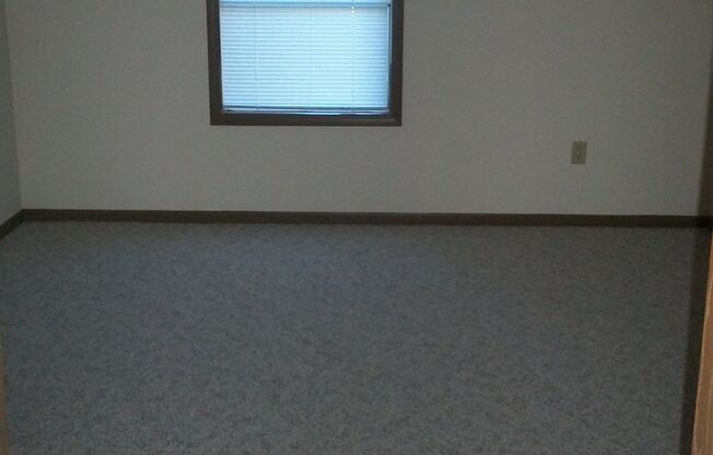 2 beds, 1.5 baths, 950 sqft, $1,094, Unit 3344 - 113