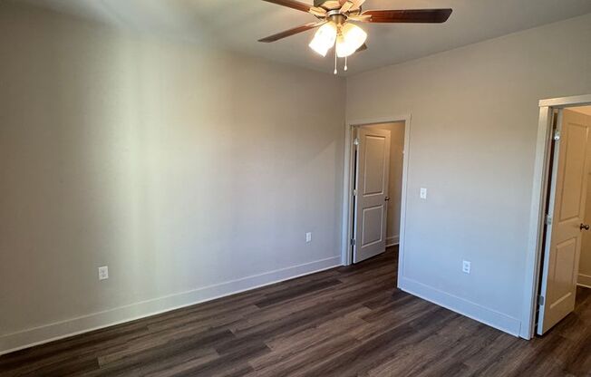 2 beds, 2 baths, 1,052 sqft, $1,090, Unit 121