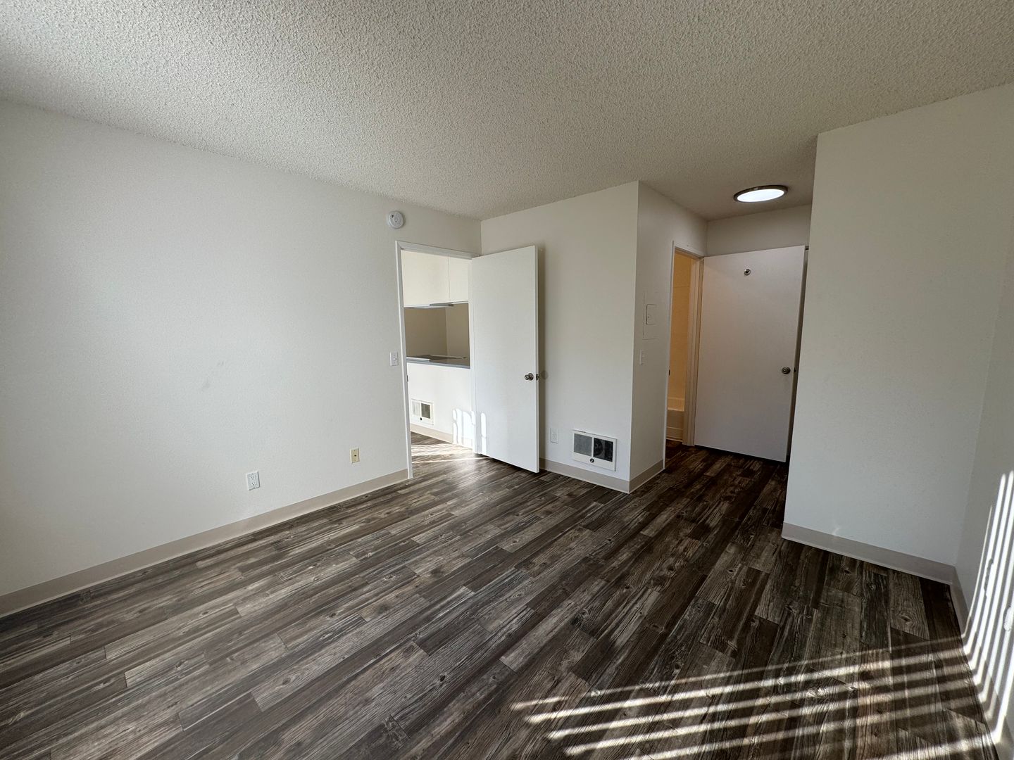 Welcome Home to La Casa Balboa +55 Community - 1 Month OFF FIRST FULL MONTH!!