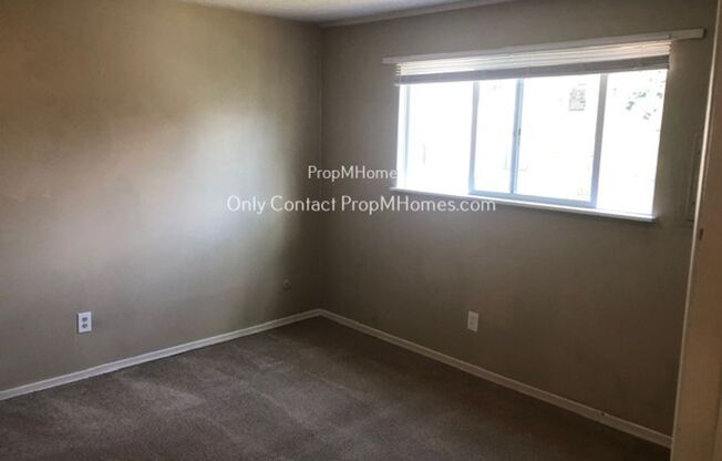 2 beds, 1 bath, 910 sqft, $1,399, Unit 5330 SE 72nd Avenue Unit 10