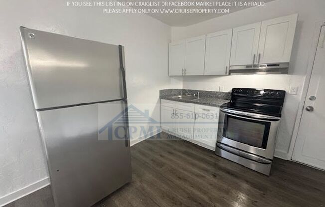 Waterfront with Pool - Las Olas Isles - walk to Las Olas, Beach $995 Special Dep & $995 First month w/ approved credit!