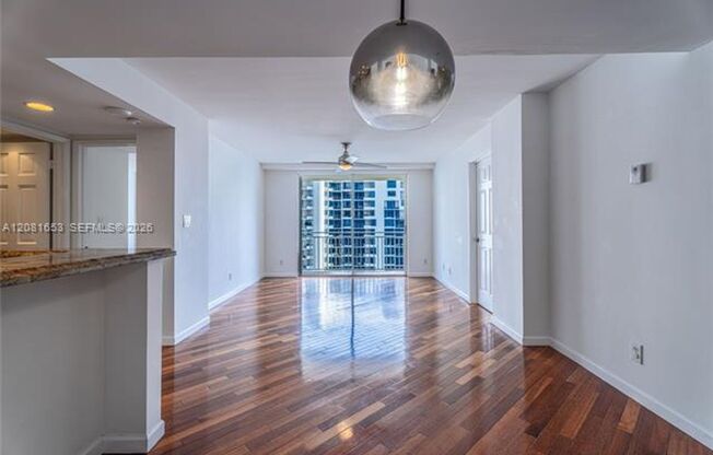 2 beds, 2 baths, $4,200, Unit # 1603