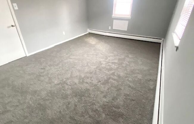 1 bed, 1 bath, 700 sqft, $1,350, Unit B310