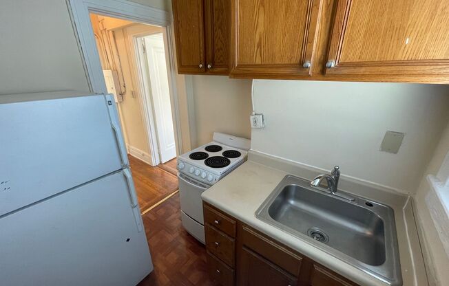 1 bed, 1 bath, 630 sqft, $1,295, Unit C-7