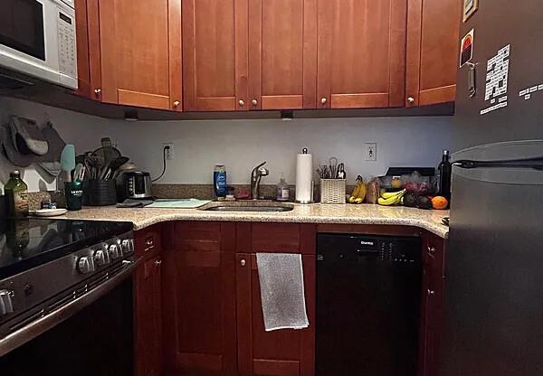 110 SAINT MARKS PL