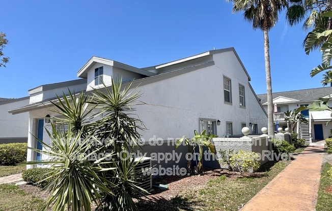 8517 LINCOLN CV DR
