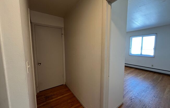 1 bed, 1 bath, $1,015, Unit 13