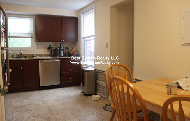 70 Summer St Apt 1R
