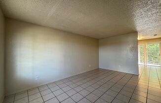 2 beds, 1 bath, 840 sqft, $700, Unit # D