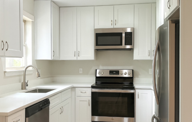 Hidden GEM 2BD Home with WiFi & Washer/Dryer | 1 Month Free on a 13-Month Lease!!