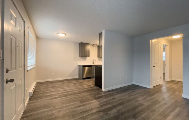 2 beds, 1 bath, 780 sqft, $1,575