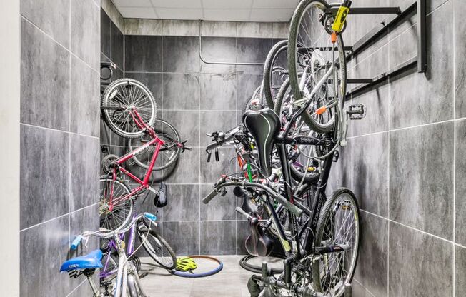 Studio, 1 bath, 278 sqft, $1,395, Unit 401