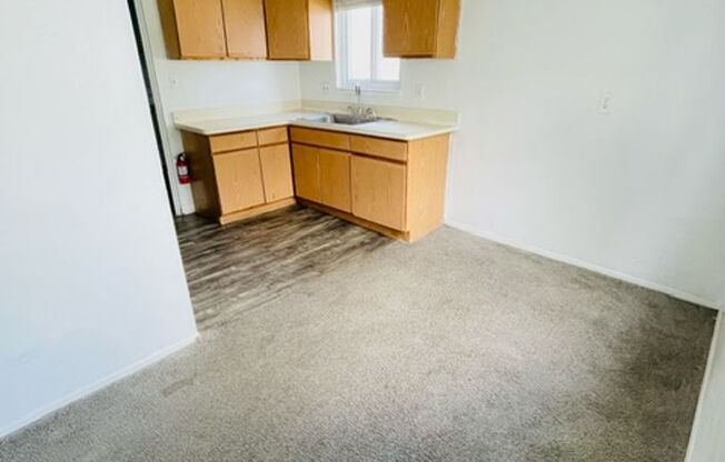 $200 OFF FIRST MONTH'S RENT - Beautiful 3 Bedroom 1 Bathroom now available for rent