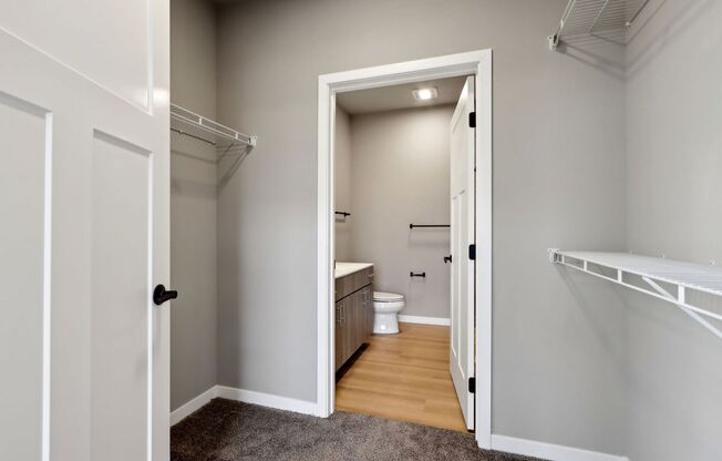 2 beds, 2 baths, 1,140 sqft, $2,255, Unit 5604-124