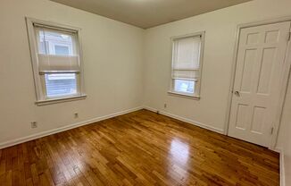 3 beds, 1 bath, $1,895