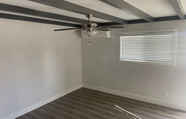2 bedrooms 1 bath apartment.