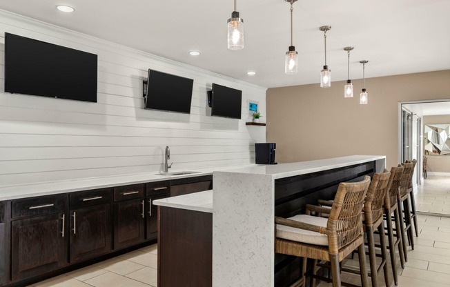 Resident Lounge | Citi Lakes | Orlando FL Apartments