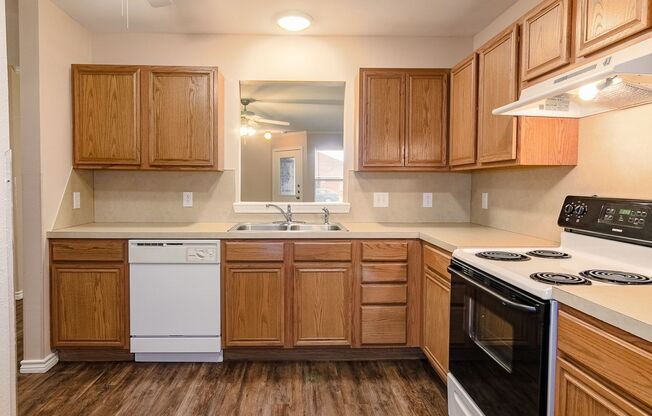 505 N. Chicago Avenue - Leasing Only