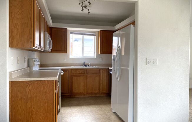 3 beds, 2 baths, $1,800