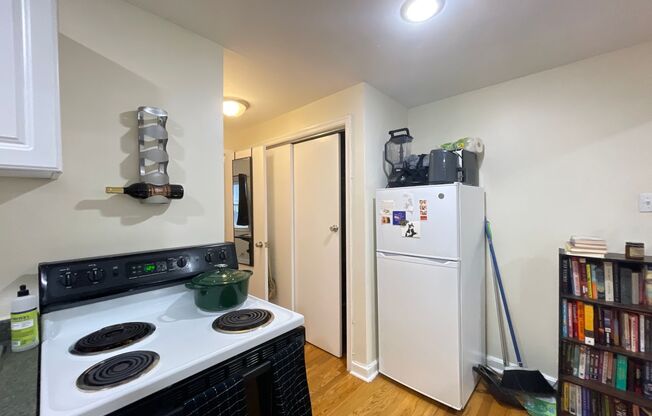 1 bed, 1 bath, 600 sqft, $1,650, Unit 4