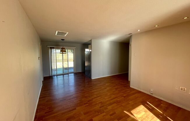 3 beds, 1 bath, $3,550