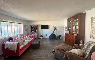 3 beds, 1 bath, $2,395