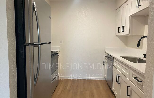 Refreshed 2 bed 1 bath in the City of Pacific!  Easy to Tour! (close to trails!)