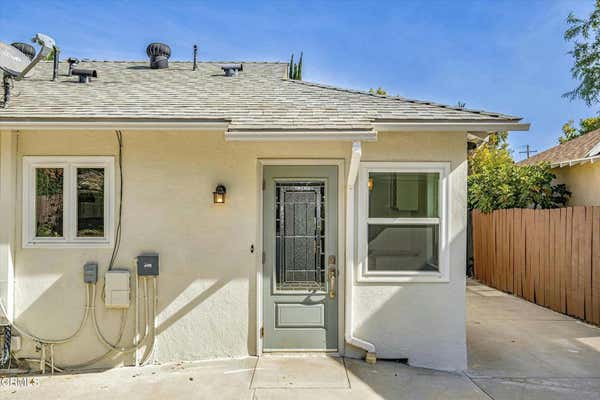 3 beds, 1 bath, 884 sqft, $3,995