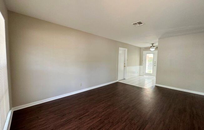 3 beds, 1 bath, $2,300