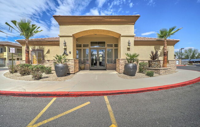 2 beds, 2 baths, 1,083 sqft, $2,000, Unit 2041