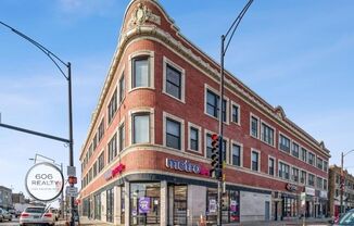 2408 W 63 ST