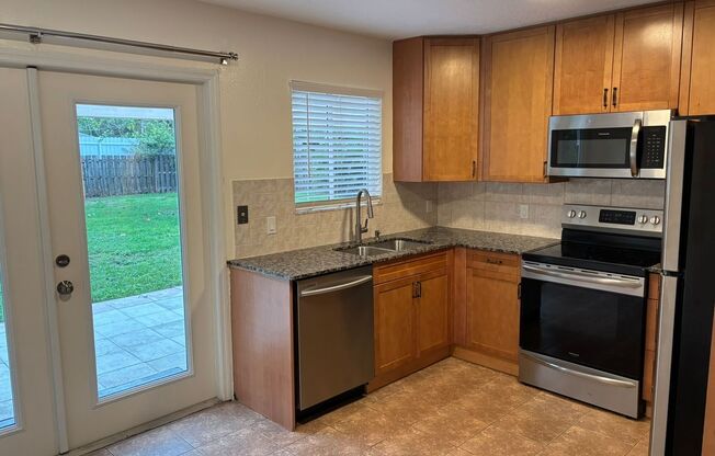 2/2/1 home with a spacious fenced backyard in Port St Lucie!