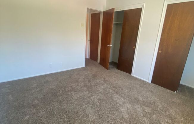 Country Park Apartments