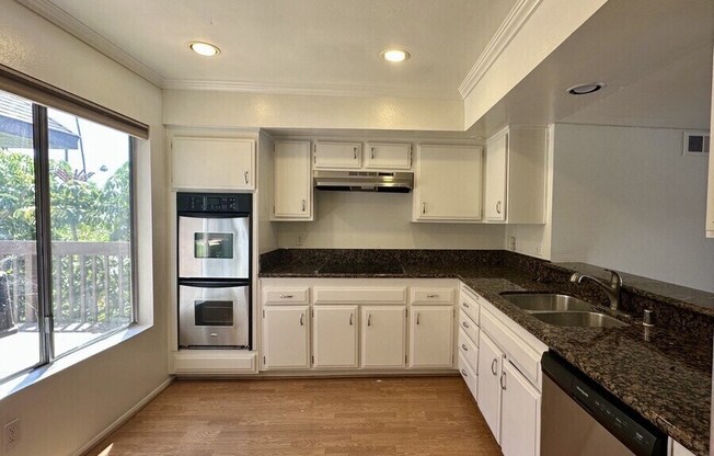 500 S Oak Knoll #2