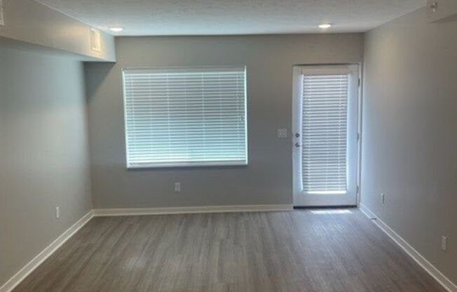 2 beds, 1 bath, 746 sqft, $1,130, Unit 101