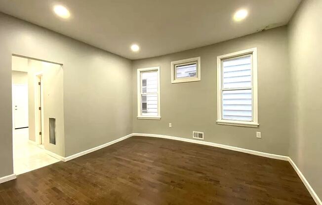113 Isabella Ave Apt 1