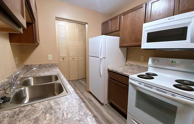 2 beds, 1.5 baths, 1,036 sqft, $1,485
