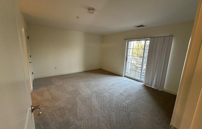 2 beds, 2 baths, 1,200 sqft, $3,200, Unit 216