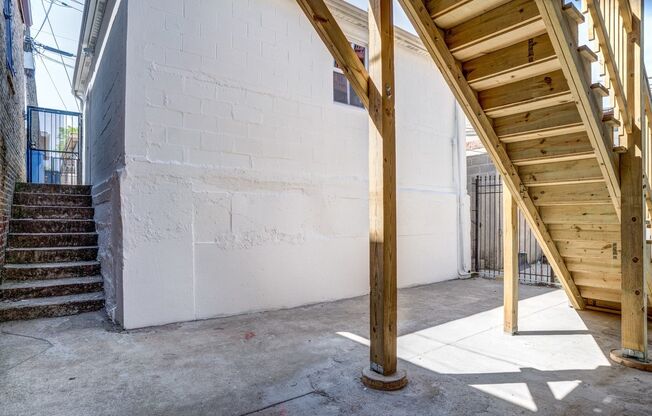 2135 W. 19th St