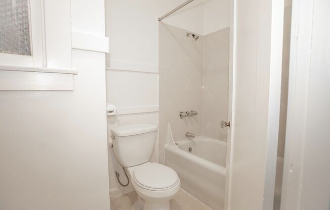 1 bed, 1 bath, $1,795, Unit 4