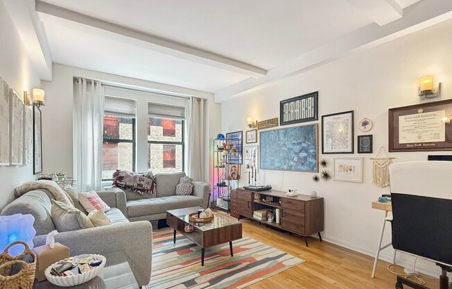 1 bed, 1 bath, $4,500, Unit 5B