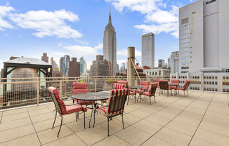 1 bed, 1 bath, 850 sqft, $5,250, Unit 12E